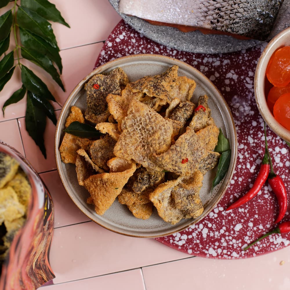 IRVINS Salted Egg Salmon Skin (50g)